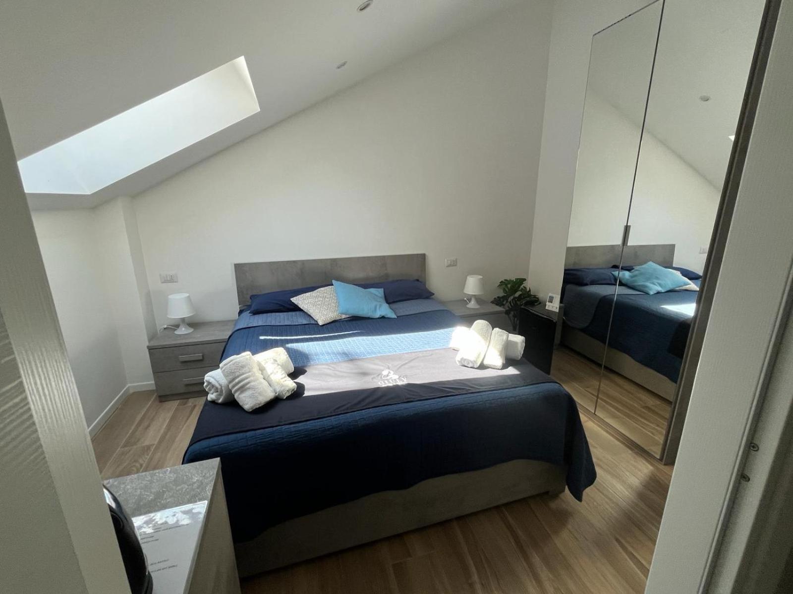 Giuly Suites & Rooms Naples Exterior photo